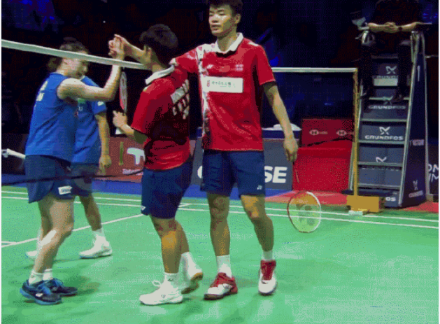 开云APP-丹麦队险胜韩国队，黄鸭组合带队取胜