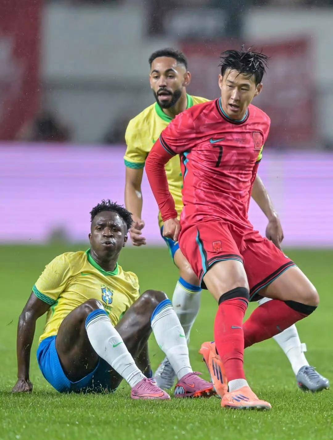 开云体育登录-关于马德里竞技碾压AC米兰，孙兴慜点燃赛场的信息