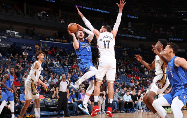 开云体育中国-深圳队完胜独行侠，麦科勒姆扛起全队