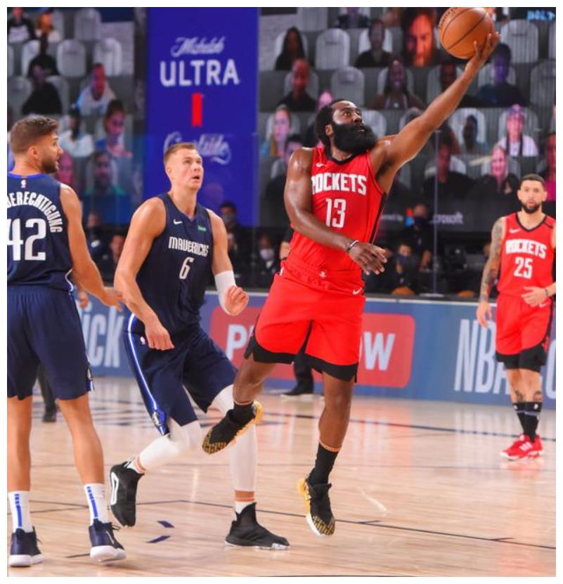 深圳队完胜独行侠,麦科勒姆扛起全队 深圳队完胜独行侠,麦科勒姆扛起全队